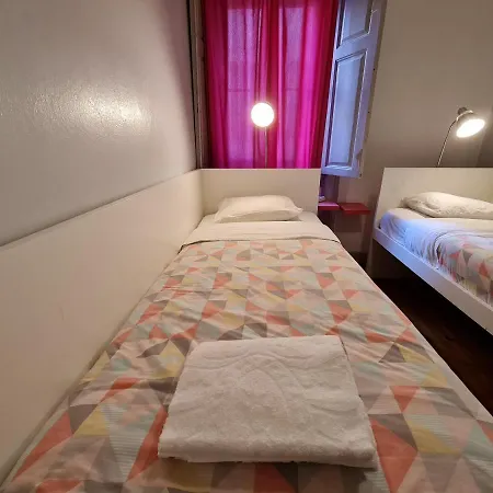 Shangri-la Anjos Couette-café 2*
