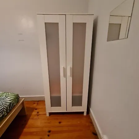 Oda ve Kahvaltı Shangri-la Anjos 2*