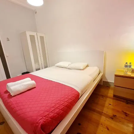 Shangri-la Anjos Bed & Breakfast