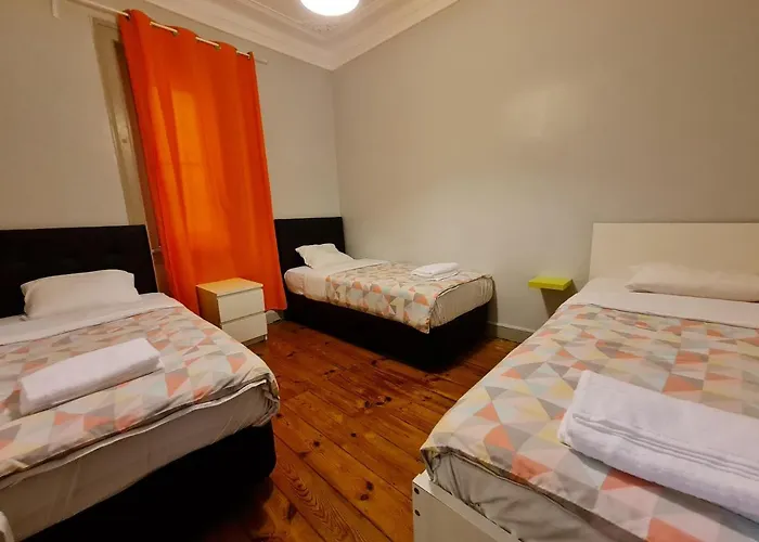 Shangri-la Anjos Bed and breakfast 2*