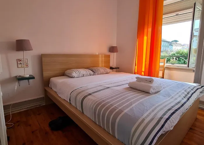 Shangri-la Anjos Bed and breakfast