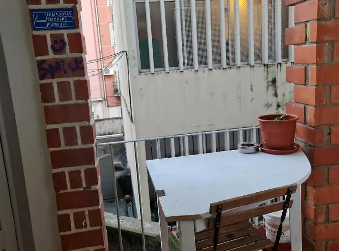 Shangri-la Anjos Bed and breakfast