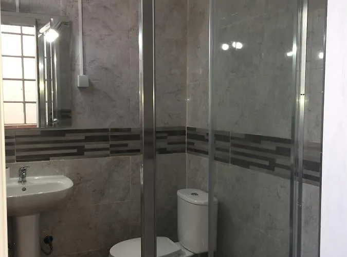 Shangri-la Anjos Bed and breakfast Lisboa