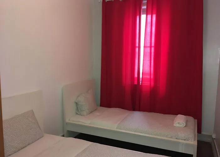 Shangri-la Anjos 2* Lisboa